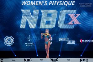 WOMEN'S PHYSIQUE